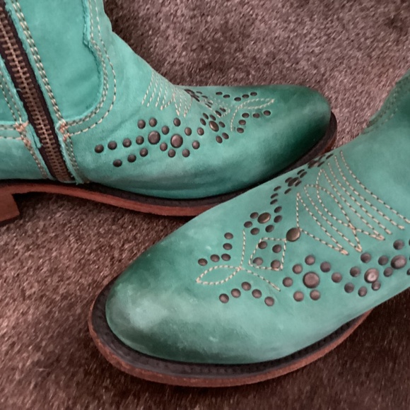 Liberty Black Green Leather Rivet Design Western Zip Up Boots - Picture 8 of 10